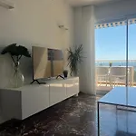 Апартаменти Sur La Marina